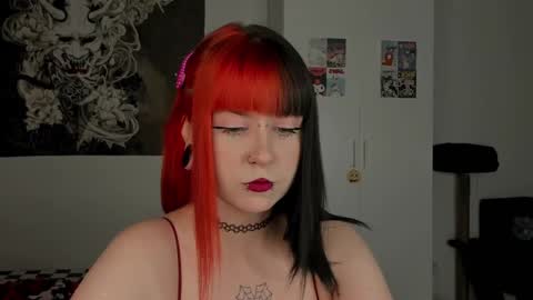 Snapshot of toriayun0 chatting on 02.28.25 your personal gothic girl check it online show from 02.28.25