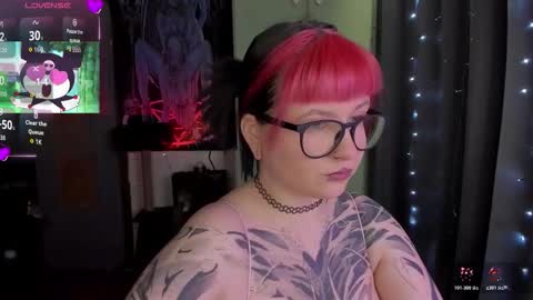 your personal gothic girl check it    online show from 03.11.26