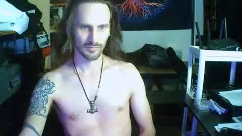 Snapshot of tornado2156 chatting on 01.19.25 Tornado2156 online show from 01.19.25