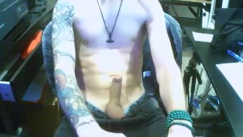 Snapshot of tornado2156 chatting on 02.28.25 Tornado2156 online show from 02.28.25