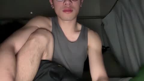 Snapshot of toshikaro0 chatting on 01.25.25 Karo online show from 01.25.25