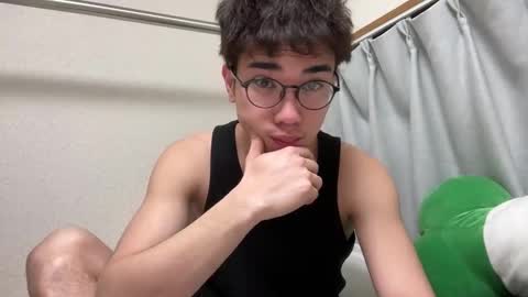 Snapshot of toshikaro0 chatting on 03.09.25 Karo online show from 03.09.25