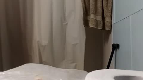 Snapshot of totallyawesome_65 chatting on 09.22.25 totallyawesome_65 online show from 09.22.25