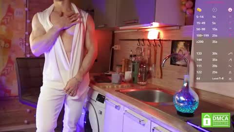 Paul online show from 11.05.25