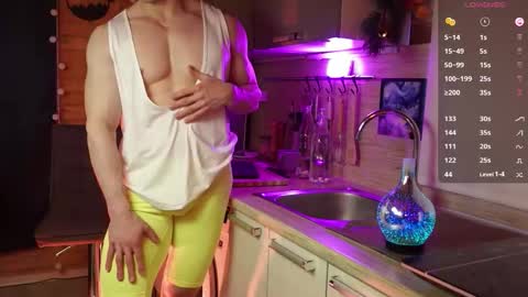 Snapshot of touch_of_eros chatting on 02.11.26 Paul online show from 02.11.26