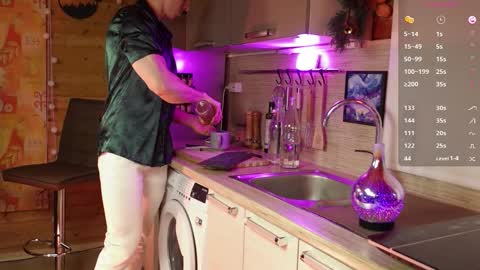 Snapshot of touch_of_eros chatting on 02.22.26 Paul online show from 02.22.26