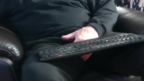 Snapshot of touchmerighthere chatting on 01.22.25 Jim online show from 01.22.25