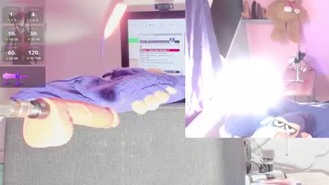 Snapshot of touk_kira chatting on 11.24.25 touk_kira online show from 11.24.25