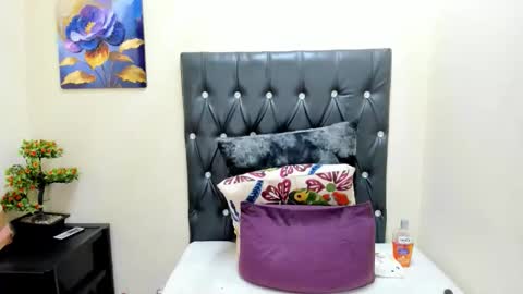 toxicfantasy4u online show from 10.16.25