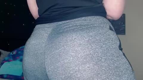 Lilly Miss Mistress Goddess Maam Queen Boss online show from 12.13.24