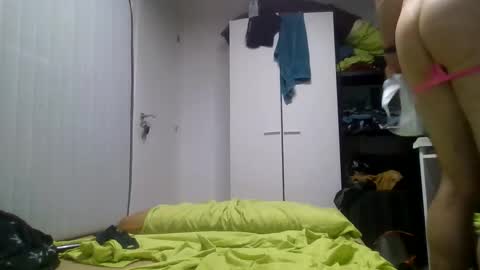 Snapshot of toy_machine1219 chatting on 11.07.25 toy_machine1219 online show from 11.07.25