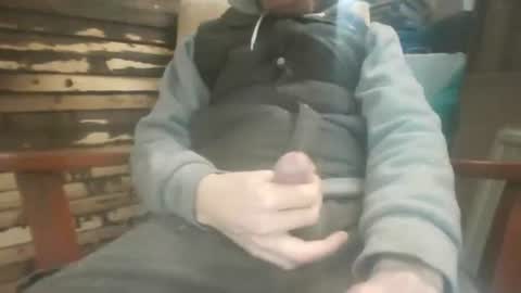 Snapshot of tr8e035 chatting on 12.05.25 tr8e035 online show from 12.05.25