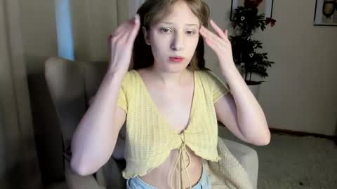 tracy_aww online show from 05.05.26