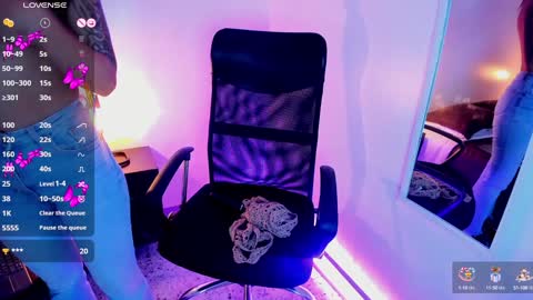 Snapshot of tracy_lambo chatting on 01.15.25 tracy online show from 01.15.25