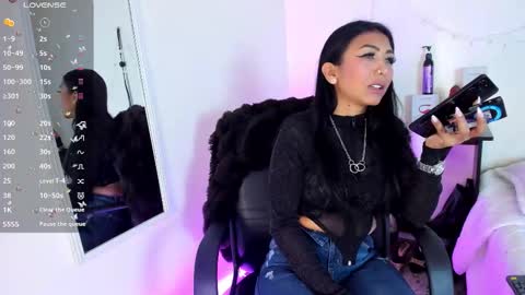 Snapshot of tracy_lambo chatting on 11.12.25 tracy online show from 11.12.25