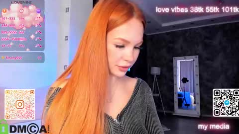 Snapshot of tracy_tay1or chatting on 12.03.25 Tracy GMT2 Mon 3 AM - 4 PM Tue 3 AM - 4 PM Wed 3 AM - 4 PM Thur 3 AM - 4 PM Fri 3 AM - 4 PM online show from 12.03.25