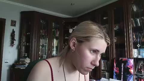 Snapshot of tranhardisty chatting on 07.02.26 Lesly online show from 07.02.26