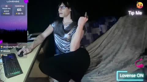 Snapshot of tranny_sarah chatting on 12.16.24 Sarah R. Lenor online show from 12.16.24