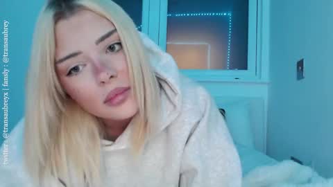 aubrey 3 online show from 09.12.25