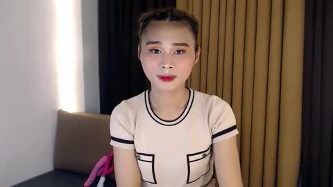 GEN LUXS online show from 12.15.25