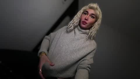 ALMIGHTY GODDESS VALENTINA online show from 11.25.25