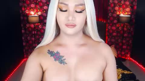 KYLIE BELLA  TS online show from 05.01.26