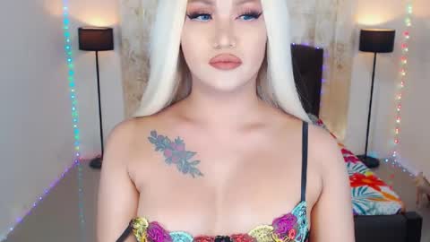 KYLIE BELLA  TS online show from 06.13.26