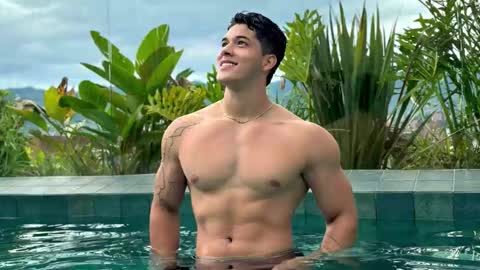 Snapshot of travis_joplinn chatting on 12.03.25 travis joplin online show from 12.03.25