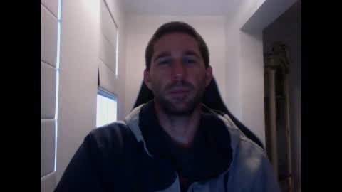 Snapshot of traviskenn chatting on 01.22.25 TravisKenn online show from 01.22.25