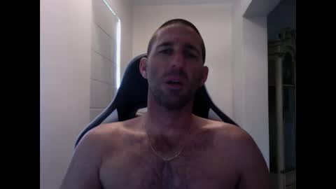 Snapshot of traviskenn chatting on 03.02.25 TravisKenn online show from 03.02.25