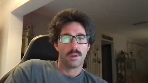 Snapshot of traviskenn chatting on 10.06.25 TravisKenn online show from 10.06.25