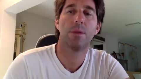 Snapshot of traviskenn chatting on 10.20.25 TravisKenn online show from 10.20.25