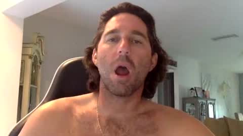 Snapshot of traviskenn chatting on 02.15.26 TravisKenn online show from 02.15.26