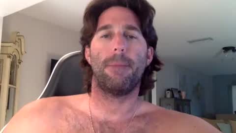 Snapshot of traviskenn chatting on 02.20.26 TravisKenn online show from 02.20.26