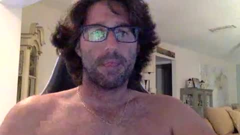 Snapshot of traviskenn chatting on 03.23.26 TravisKenn online show from 03.23.26