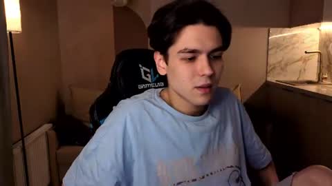 travisrivas online show from 06.10.26