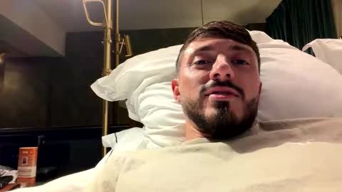 Snapshot of travonidas chatting on 11.10.25 Greek God online show from 11.10.25