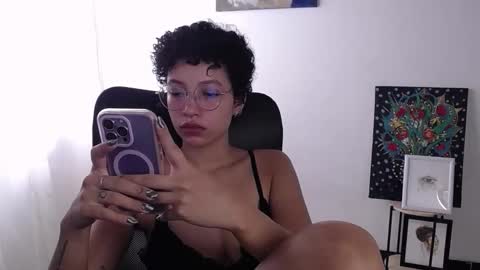 Snapshot of treasuresz chatting on 10.27.25 Emily online show from 10.27.25