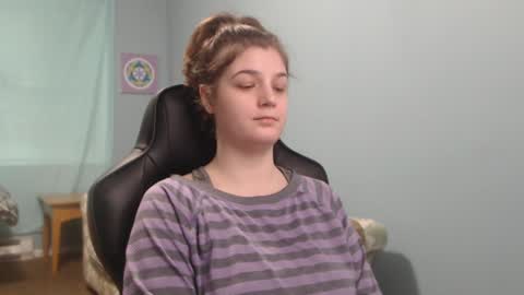 TreeJeanne online show from 02.06.25