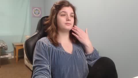 TreeJeanne online show from 02.08.25