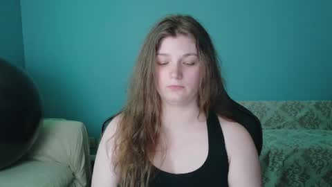 Snapshot of treejeanne chatting on 06.17.26 TreeJeanne online show from 06.17.26