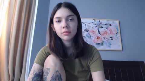 Sarah And Jon online show from 03.06.25