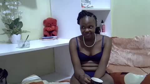 tendybooty online show from 10.04.25