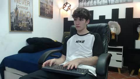 Snapshot of trevor_mob chatting on 05.30.26 trevor_mob online show from 05.30.26