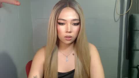 trexie_fucks15 online show from 10.02.25