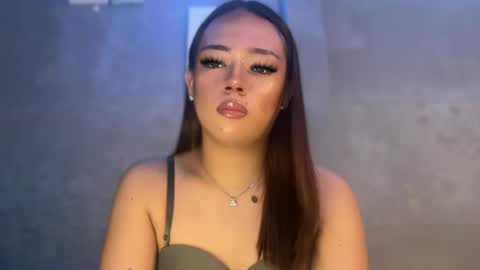 trexie_fucks15 online show from 06.25.26
