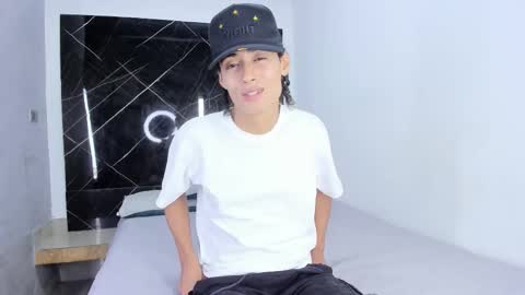 Snapshot of treyk_king chatting on 01.17.26 Trey online show from 01.17.26