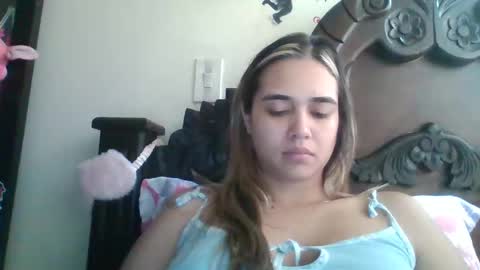 Snapshot of triana_bell chatting on 12.16.24 triana_bell online show from 12.16.24