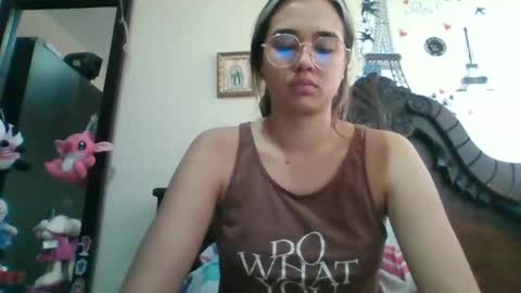 Snapshot of triana_bell chatting on 02.12.25 triana_bell online show from 02.12.25