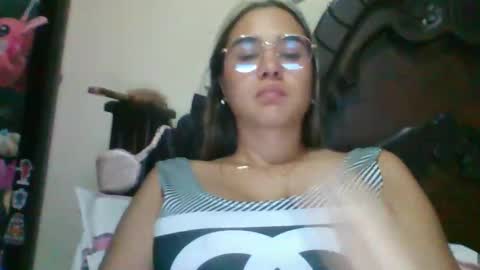 Snapshot of triana_bell chatting on 02.24.25 triana_bell online show from 02.24.25